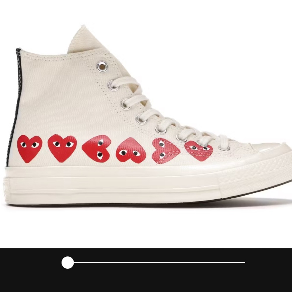 Converse Chuck Taylor All Star High
Comme des Garcons PLAY Multi-Heart White 7.5
